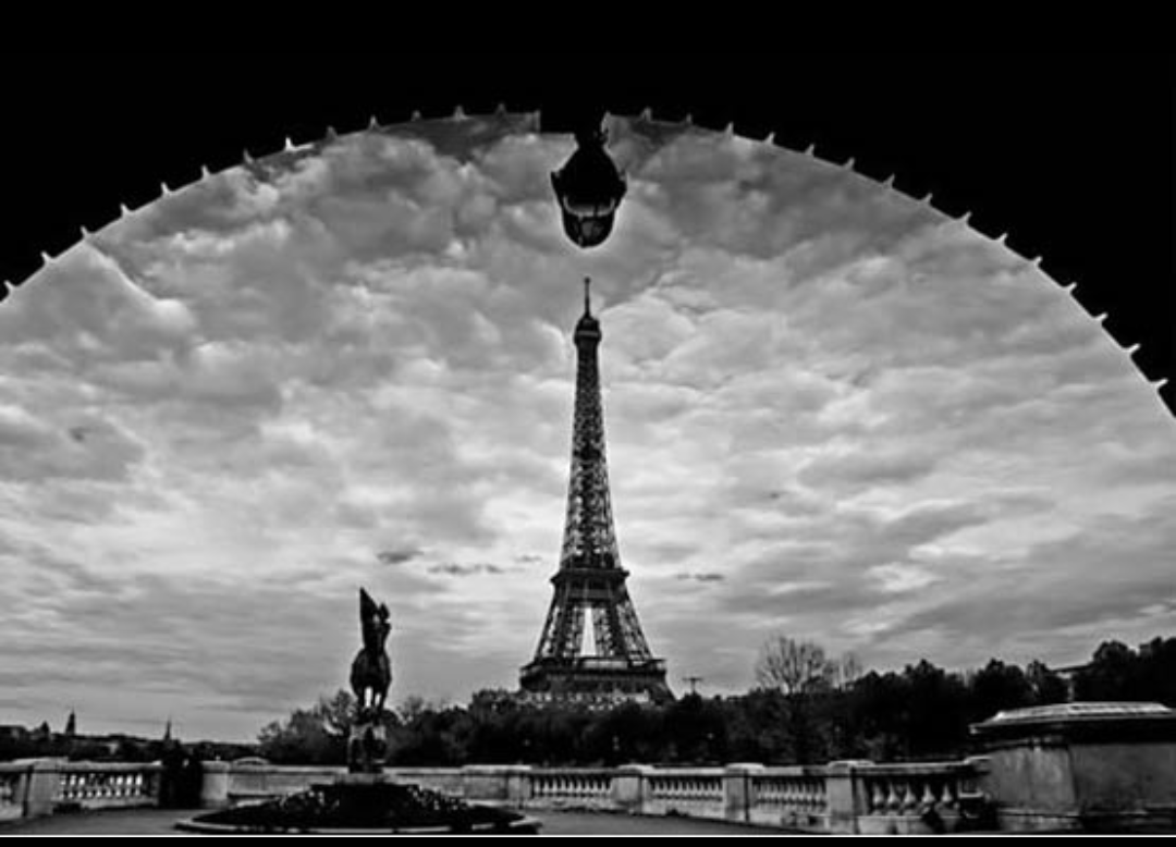 سیاه قلم مداد سفید